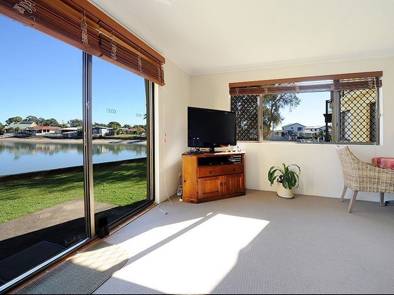 1/31 Pangarinda Place, Mooloolaba QLD 4557