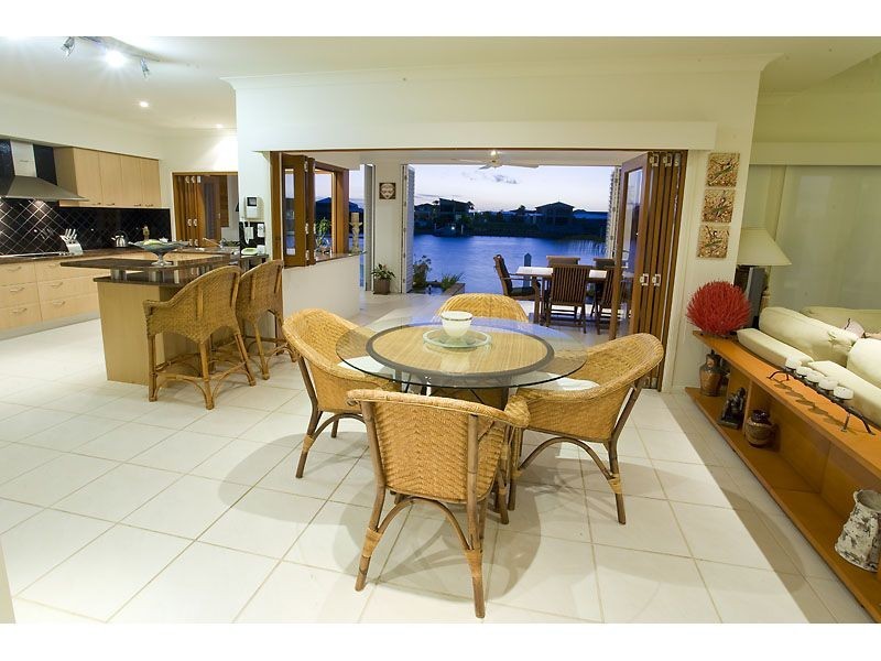 62 Sunbird Chase, Parrearra QLD 4575