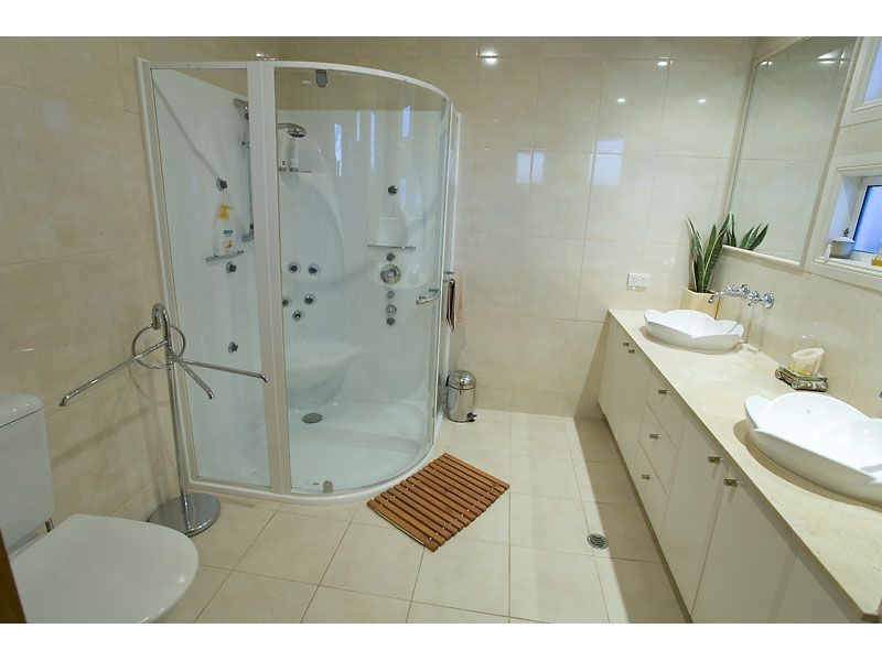 62 Sunbird Chase, Parrearra QLD 4575