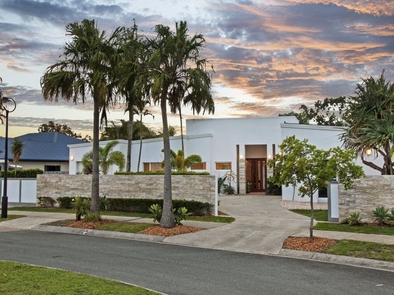 24 Oxford Parade, Pelican Waters QLD 4551