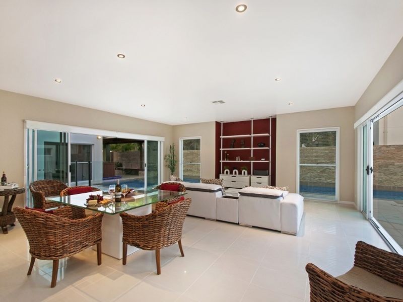 24 Oxford Parade, Pelican Waters QLD 4551