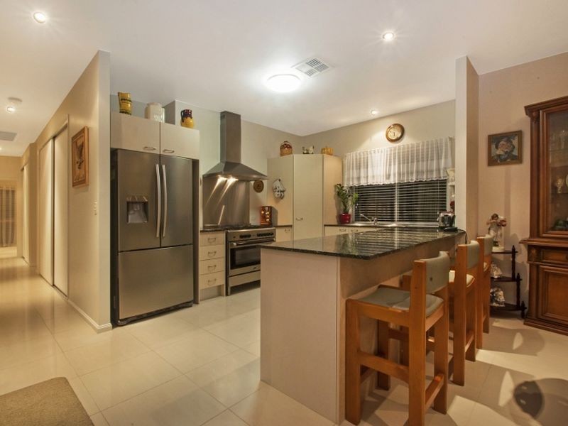 24 Oxford Parade, Pelican Waters QLD 4551