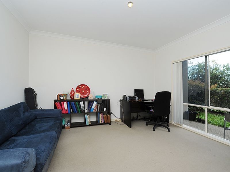 5 Eaton Street, Sippy Downs QLD 4556