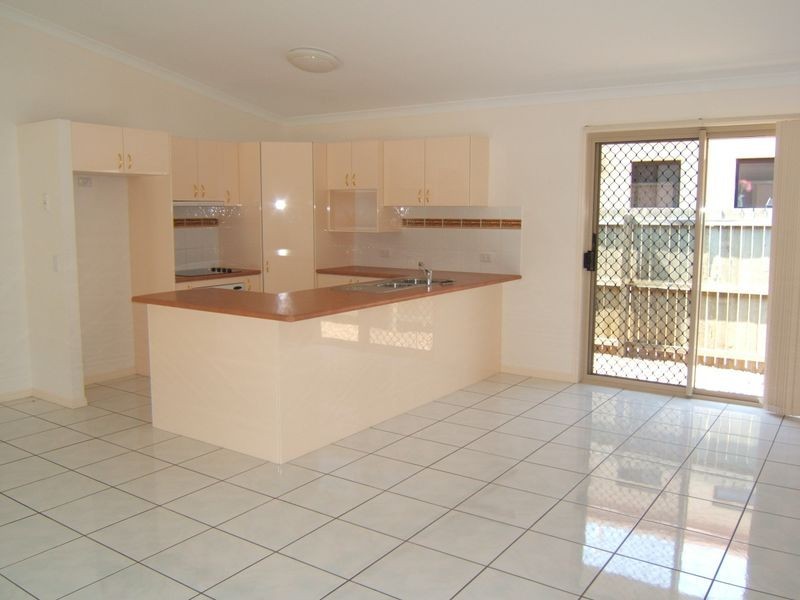 5 Seychelles Place, Kawana Waters QLD 4575