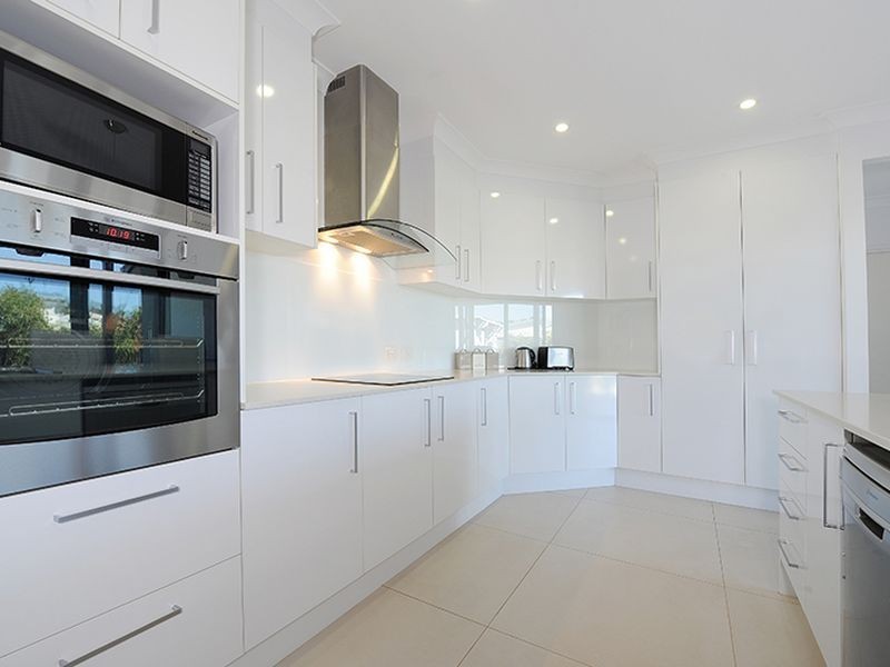 2 Riflebird Place, Mountain Creek QLD 4557