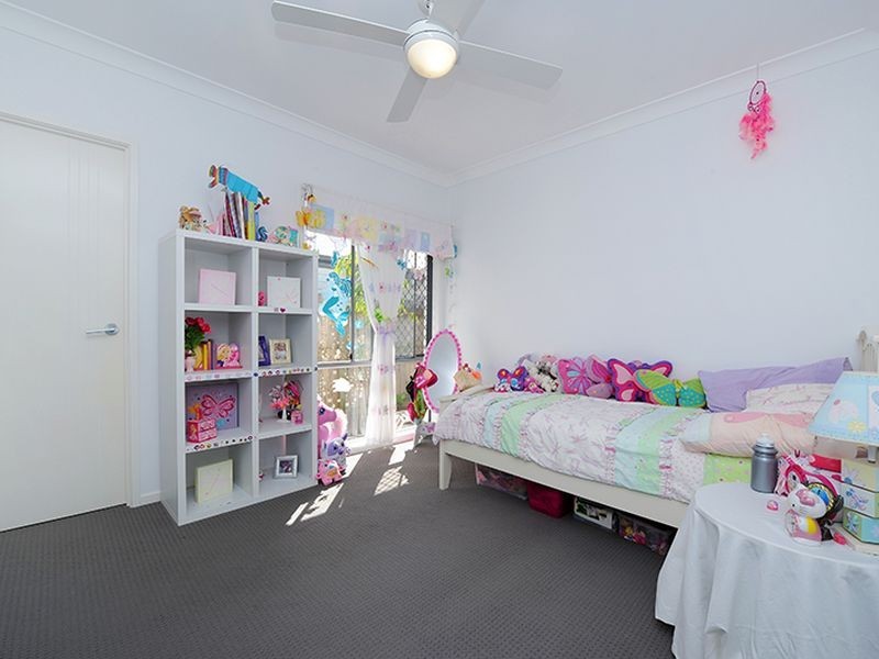 2 Riflebird Place, Mountain Creek QLD 4557