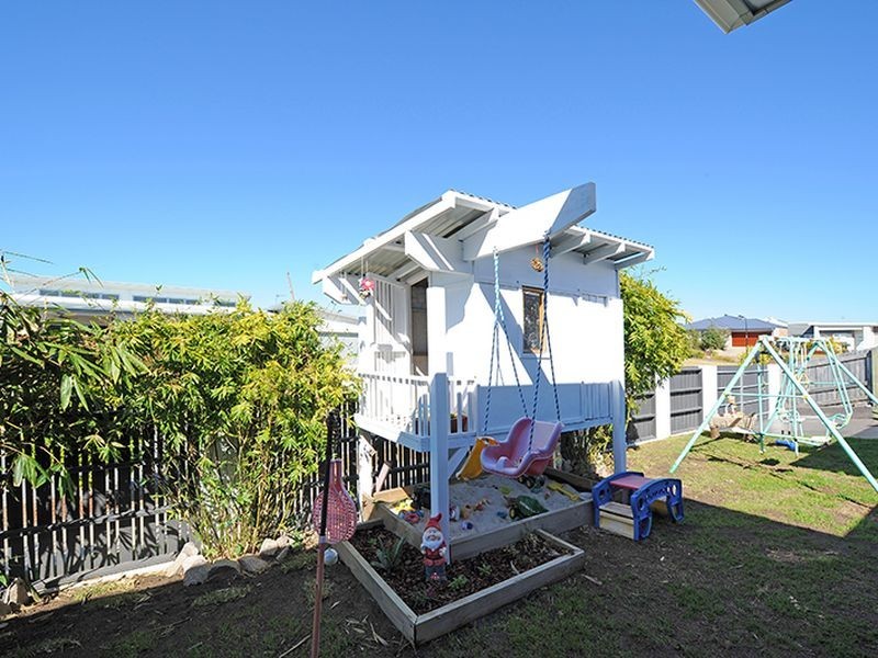 2 Riflebird Place, Mountain Creek QLD 4557