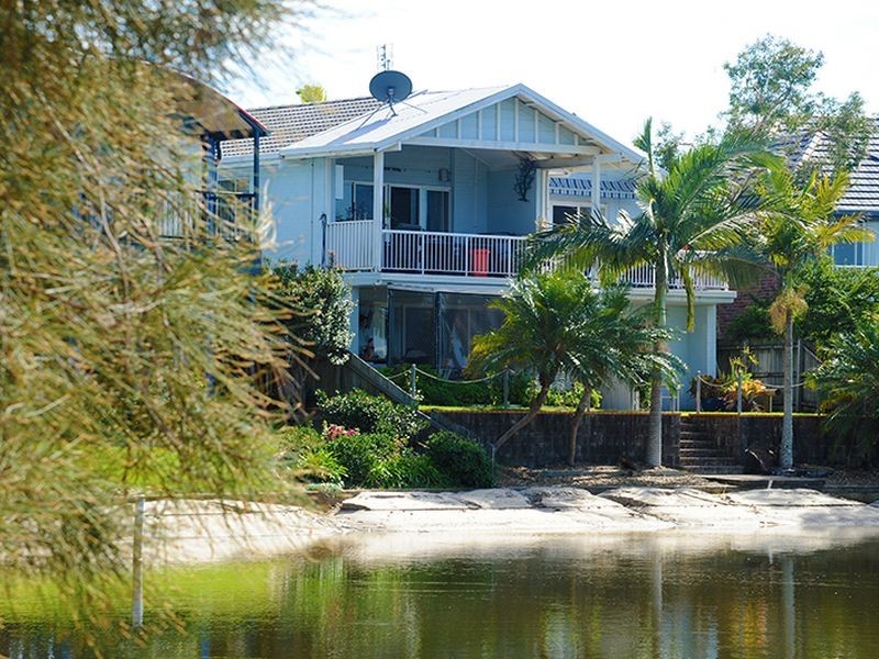 3/12 Carrothool Place, Mooloolaba QLD 4557