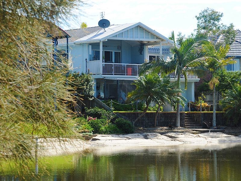 3/12 Carrothool Place, Mooloolaba QLD 4557