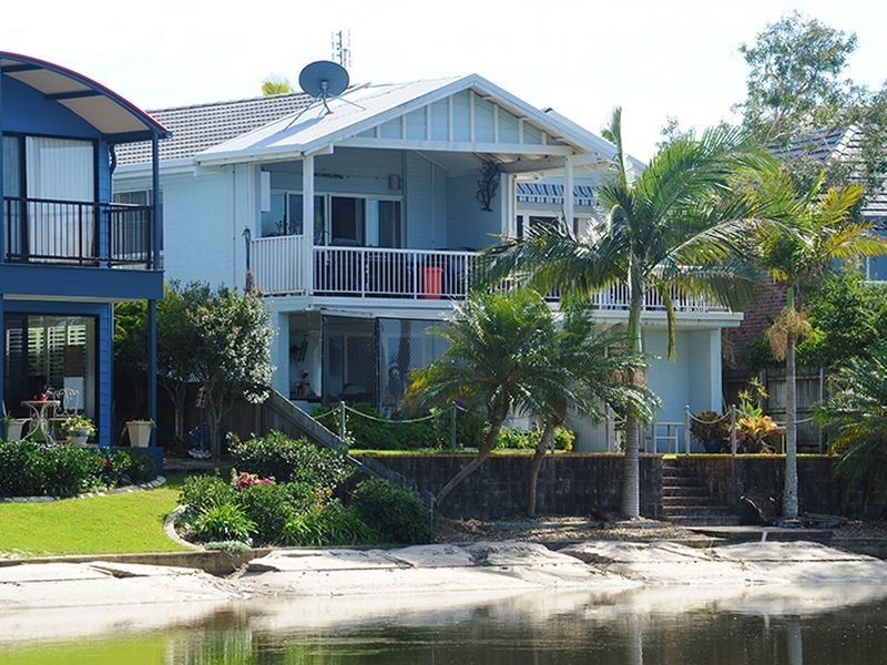 3/12 Carrothool Place, Mooloolaba QLD 4557