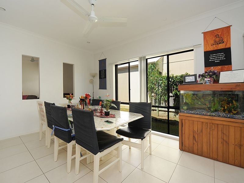 8 White Cedar Place, Meridan Plains QLD 4551