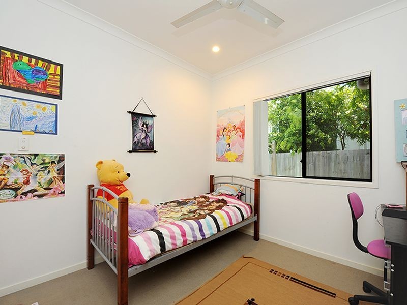 8 White Cedar Place, Meridan Plains QLD 4551