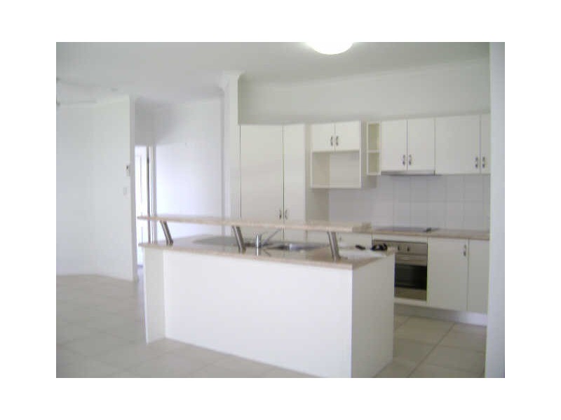 8 White Cedar Place, Meridan Plains QLD 4551