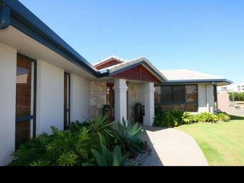 14 Komodo Court, Kawana Island QLD 4575