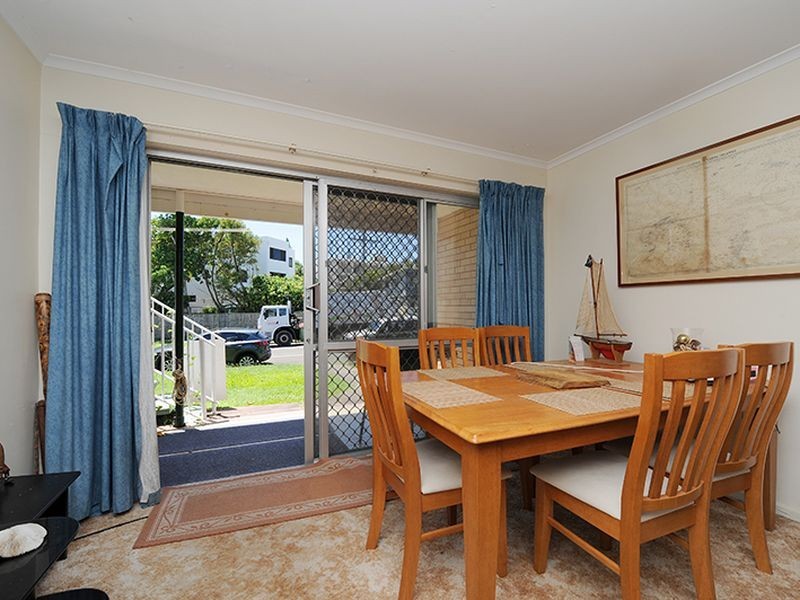2/49 Edward Street, Alexandra Headland QLD 4572