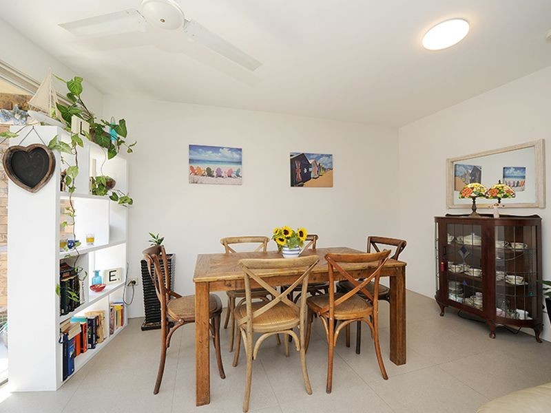2 & 3/16 William Street, Alexandra Headland QLD 4572