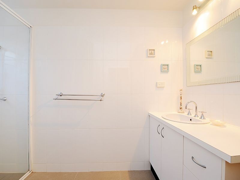 2 & 3/16 William Street, Alexandra Headland QLD 4572