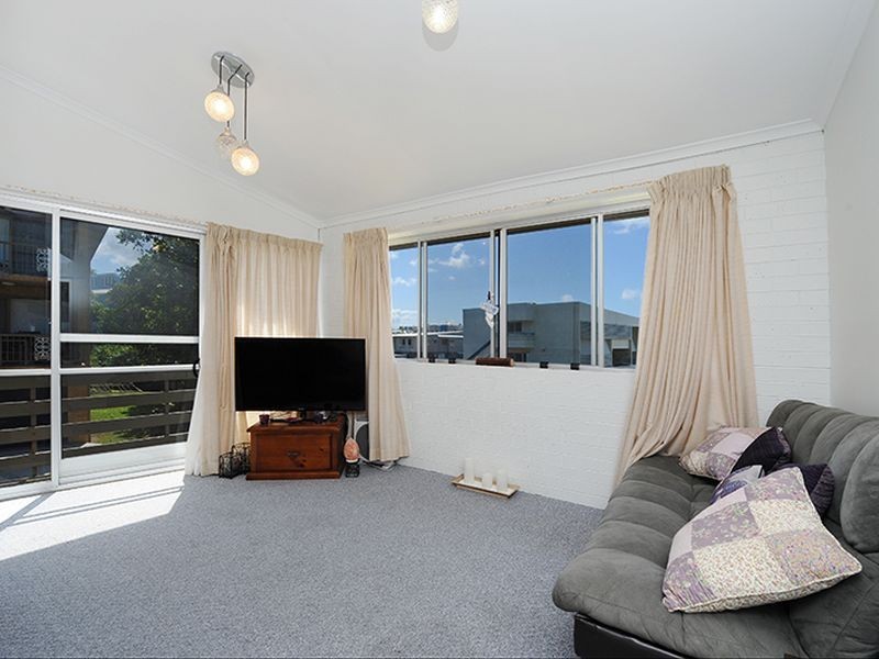 2 & 3/16 William Street, Alexandra Headland QLD 4572
