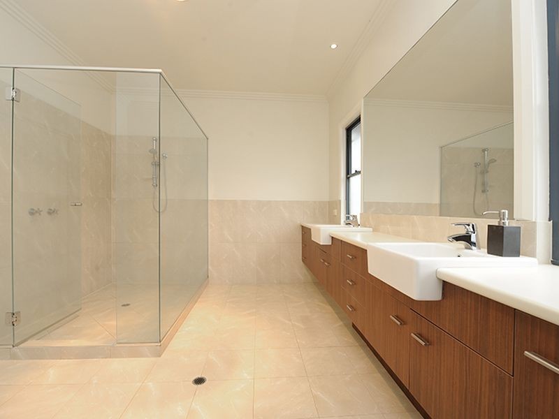 21 Tarnkun Street, Alexandra Headland QLD 4572