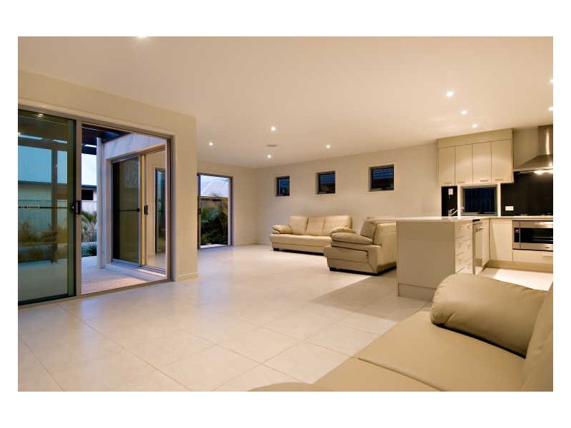 22 Madegascar Court, Kawana Waters QLD 4575