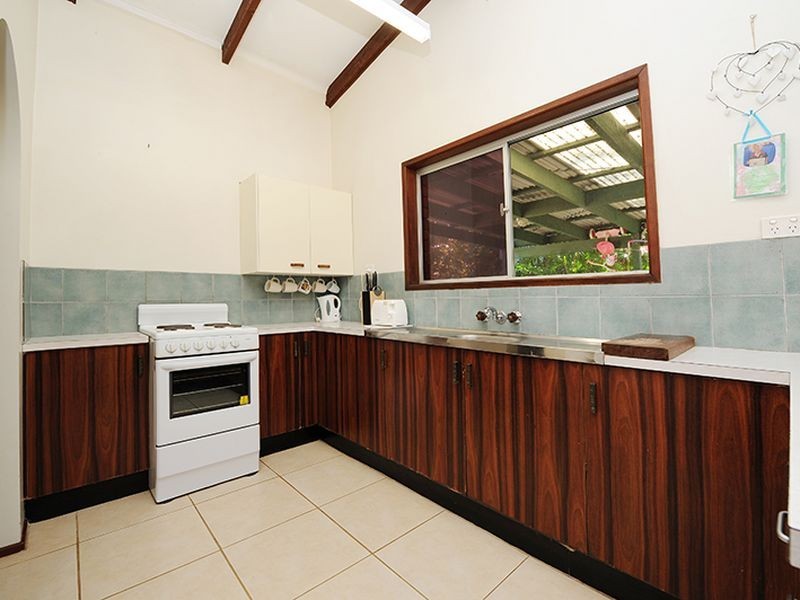 1 Aruma Court, Mooloolaba QLD 4557