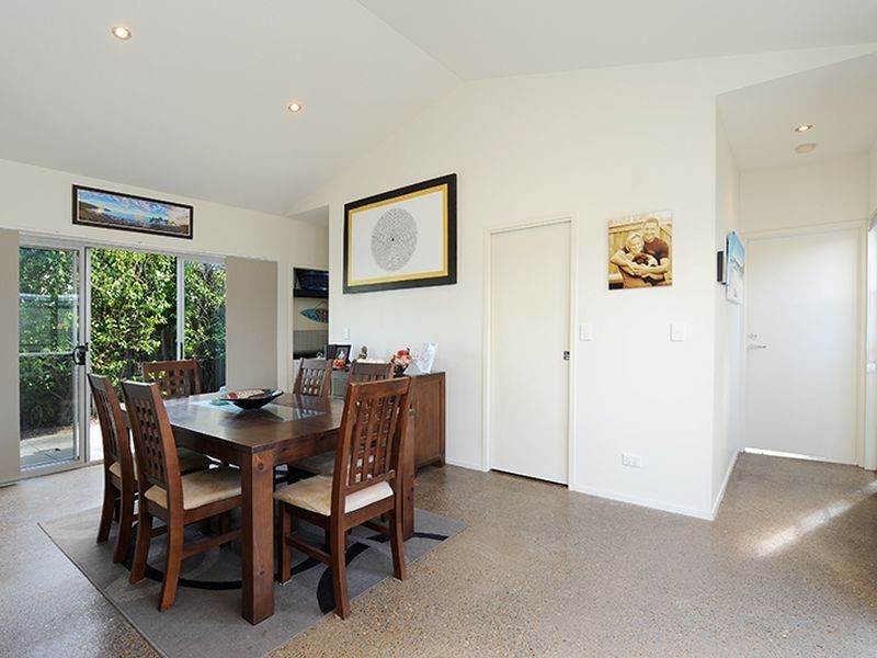 24 Seychelles Place, Kawana Island QLD 4575