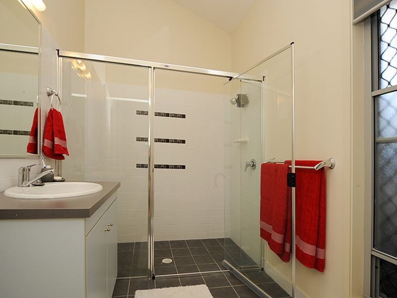 5/239 Kawana Way, Parrearra QLD 4575