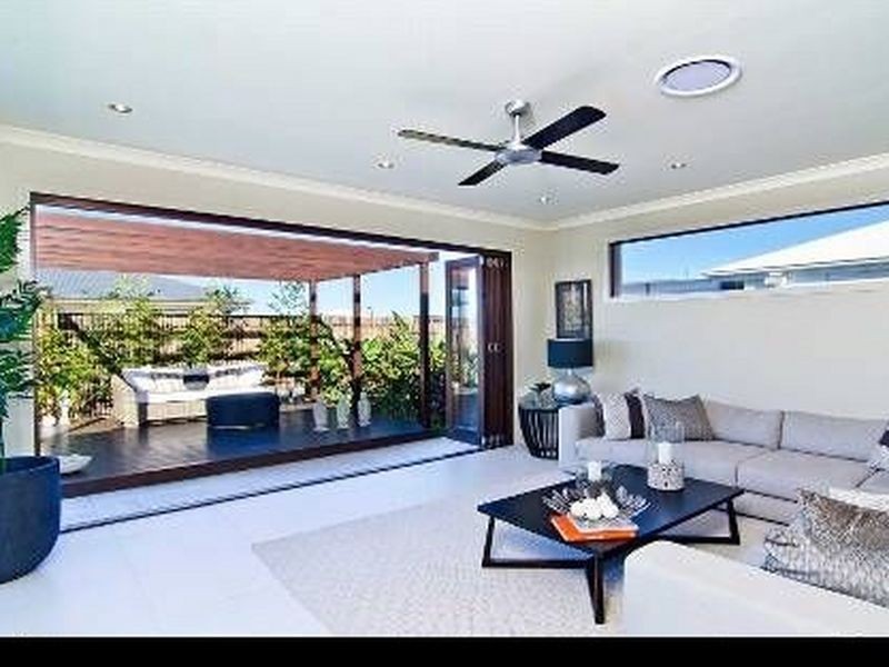 5 Yellow Fin Circuit, Mountain Creek QLD 4557