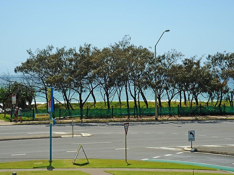 18/2 Maroubra Street, Alexandra Headland QLD 4572