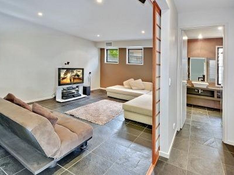 17 Camfield Street, Alexandra Headland QLD 4572