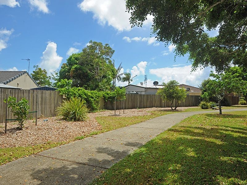 1 Iris Place, Bokarina QLD 4575