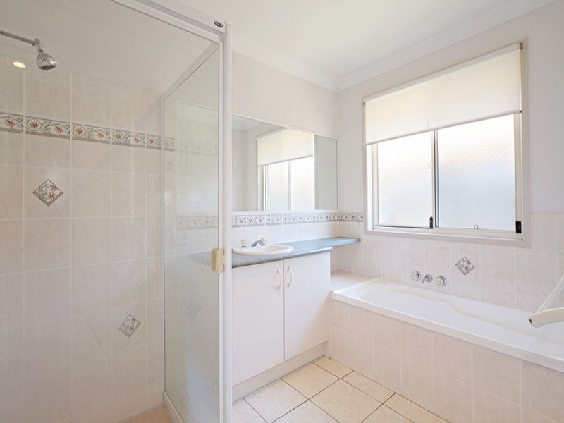 1/5 Karri Court, Mountain Creek QLD 4557