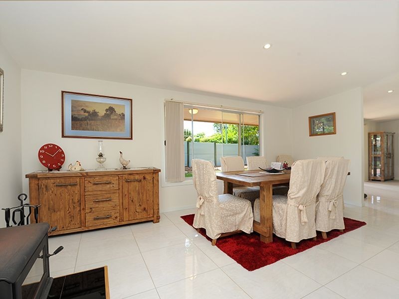 42 Palm Drive, Mooloolaba QLD 4557