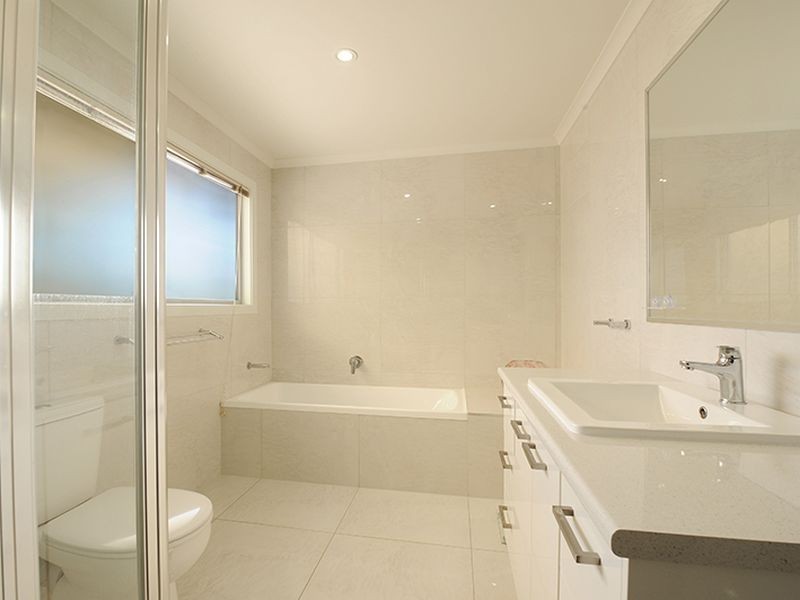 42 Palm Drive, Mooloolaba QLD 4557