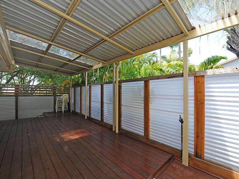 42 Palm Drive, Mooloolaba QLD 4557