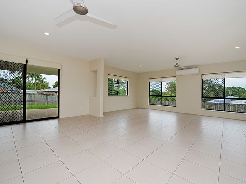 53 Sahara Road, Glass House Mountains QLD 4518