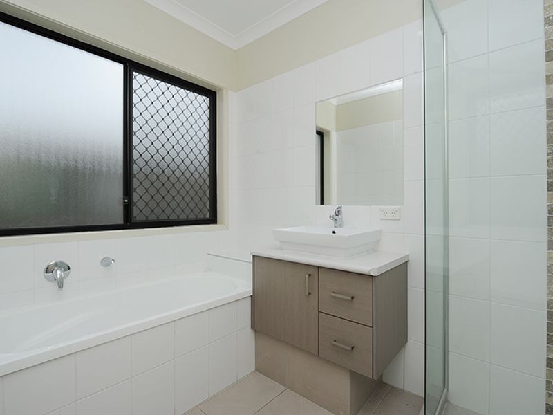 53 Sahara Road, Glass House Mountains QLD 4518