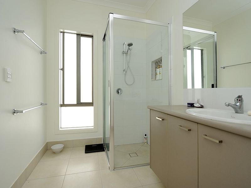 18 Hibbertia Street, Mountain Creek QLD 4557