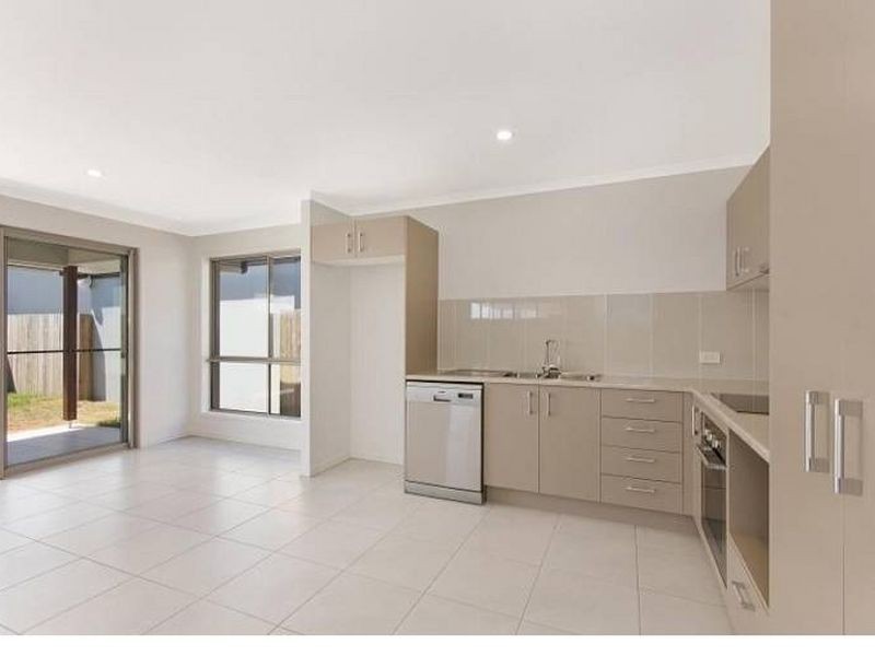 70 Auburn Street, Caloundra West QLD 4551