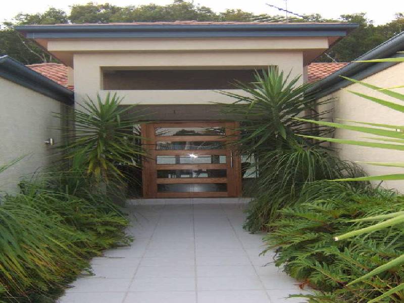 130 Goonawarra Drive, Mooloolaba QLD 4557