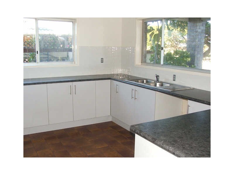 13 Carwoola Crescent, Mooloolaba QLD 4557