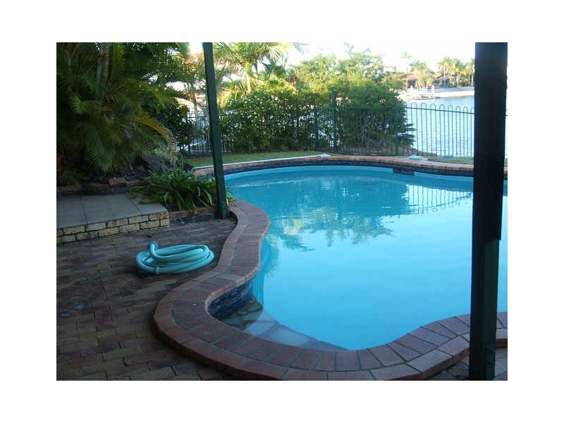 4 Awoonga Court, Mooloolaba QLD 4557