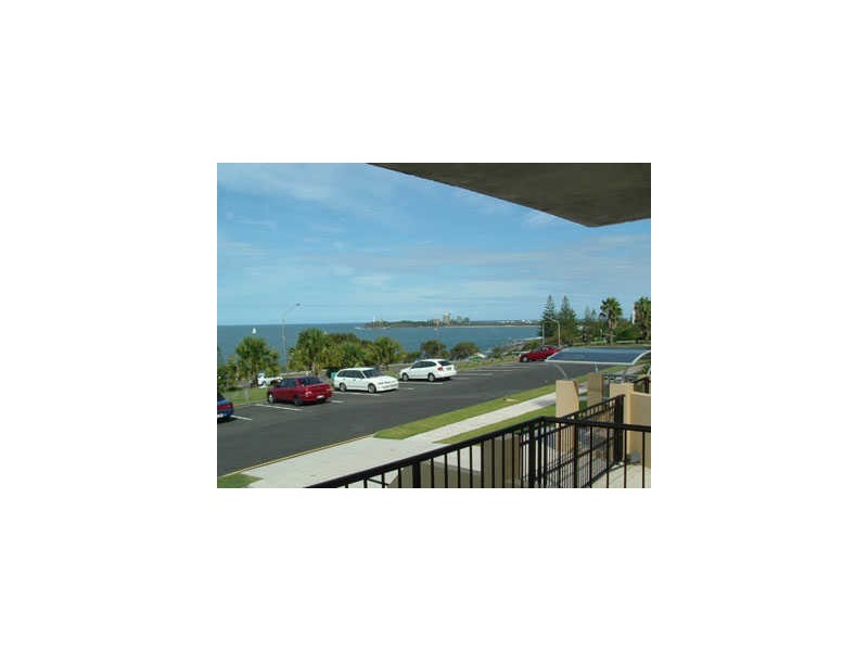 4/4 Marina Walk, Alexandra Headland QLD 4572