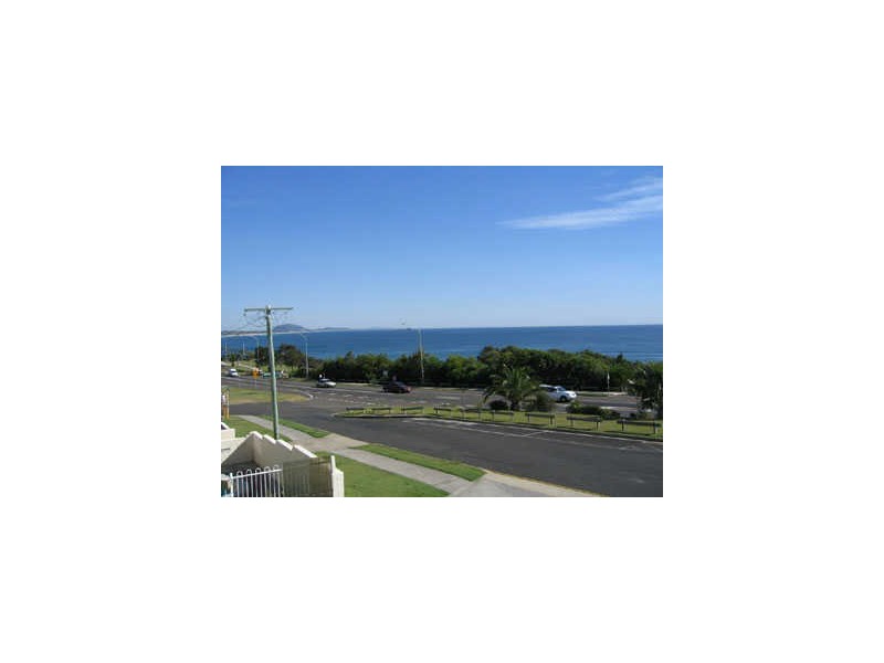 4/4 Marina Walk, Alexandra Headland QLD 4572