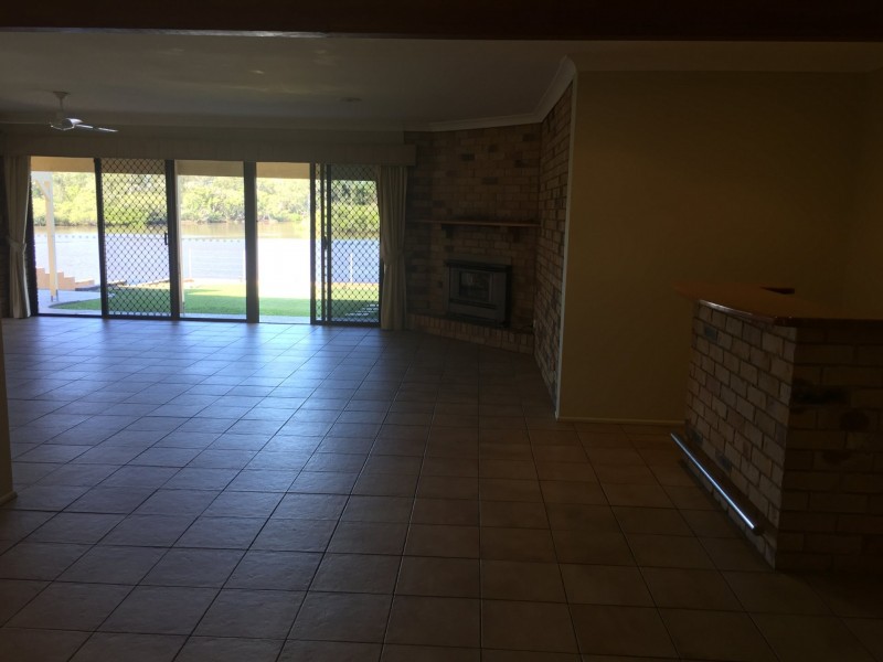 89 Cootamundra Drive, Mountain Creek QLD 4557
