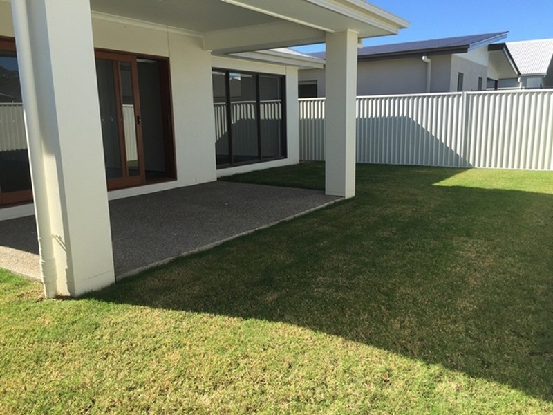 4 Comet Street, Pelican Waters QLD 4551