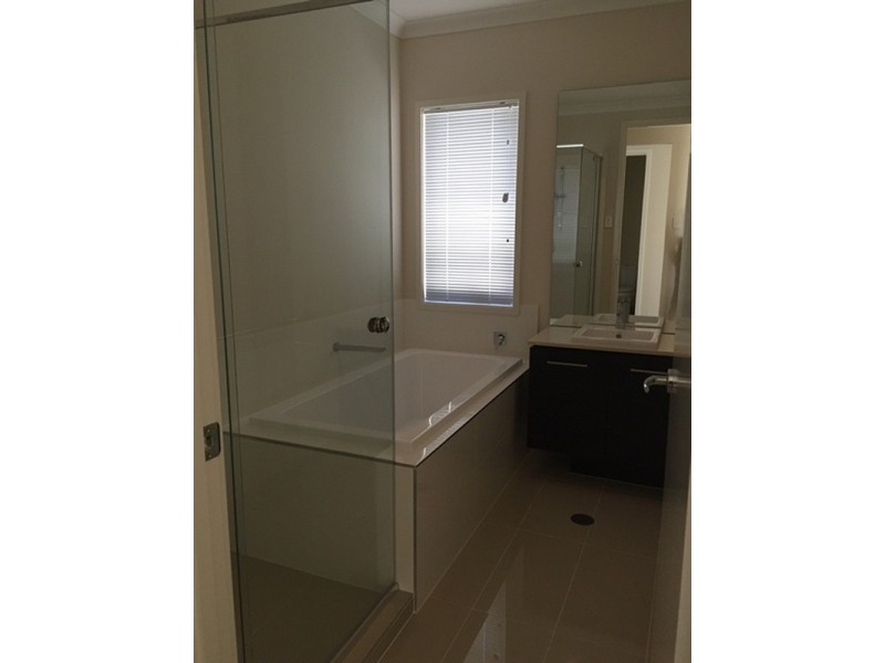 4 Comet Street, Pelican Waters QLD 4551