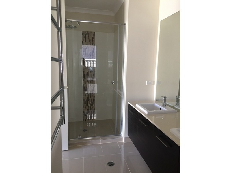 4 Comet Street, Pelican Waters QLD 4551