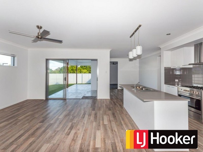 11 Sanctuary Avenue, Noosa Heads QLD 4567