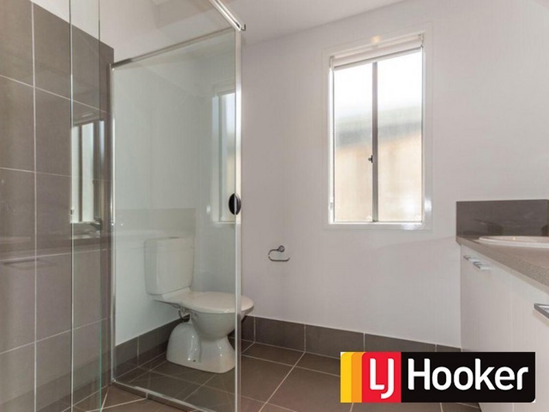 11 Sanctuary Avenue, Noosa Heads QLD 4567